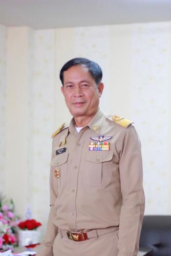 นายเชิดศักดิ์ ดวงไข่ษร