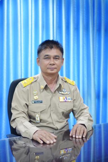 นายภาณุวัฒน์  เเหวงจันทึก