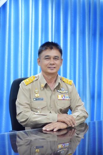 นายภาณุวัฒน์  เเหวงจันทึก